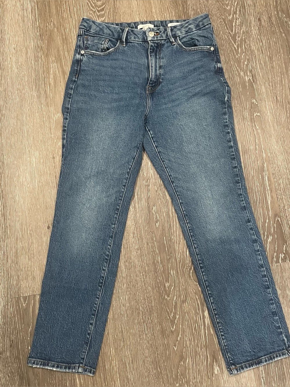 Forever 21 Curved Straight Jeans Size 28